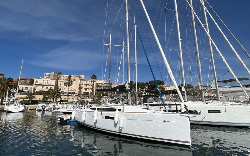 Sun Odyssey 349