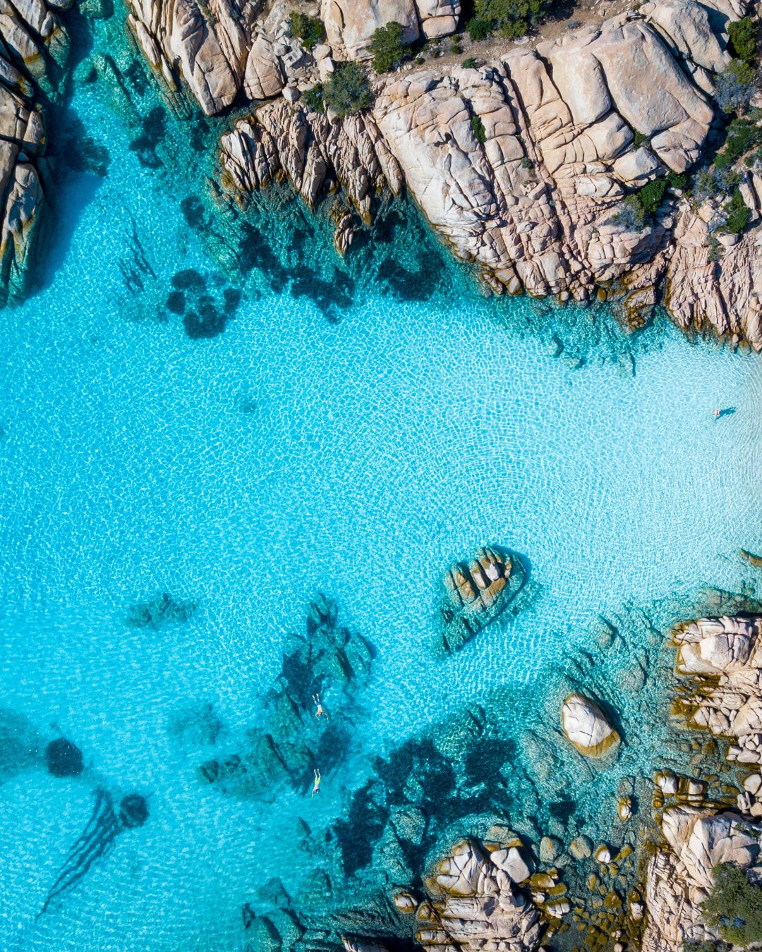Cala Coticcio sur l'île de Caprera en Sardaigne