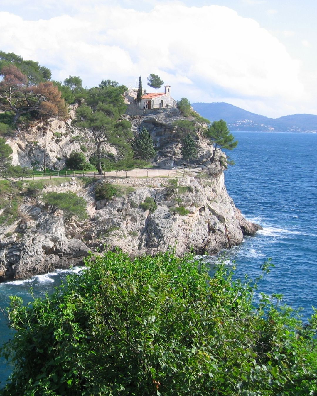 Navigation vers les plages du Mourillon et le cap Brun depuis Toulon