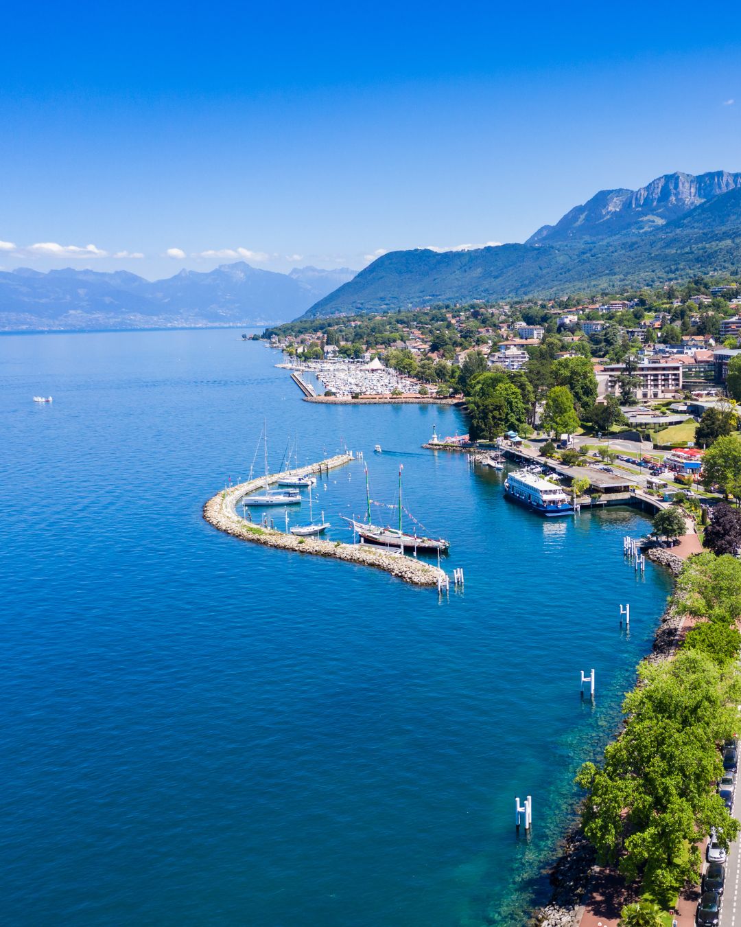 Navigation vers Évian-les-Bains depuis Genève
