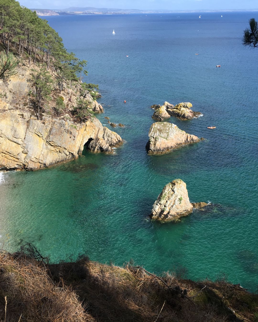 Sailing to the Crozon Peninsula from Brest