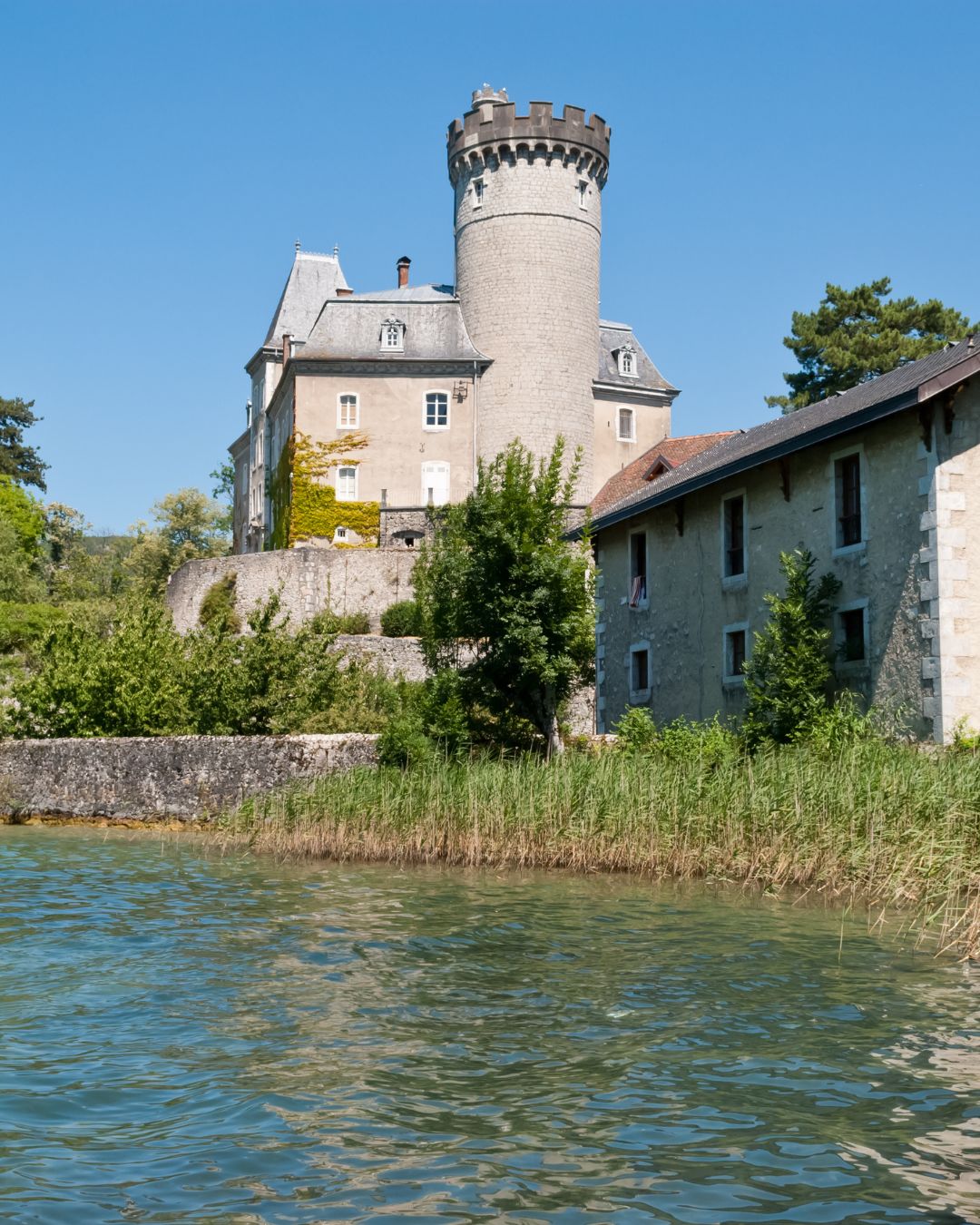 Navigation vers le château de Duingt depuis Veyrier-du-Lac