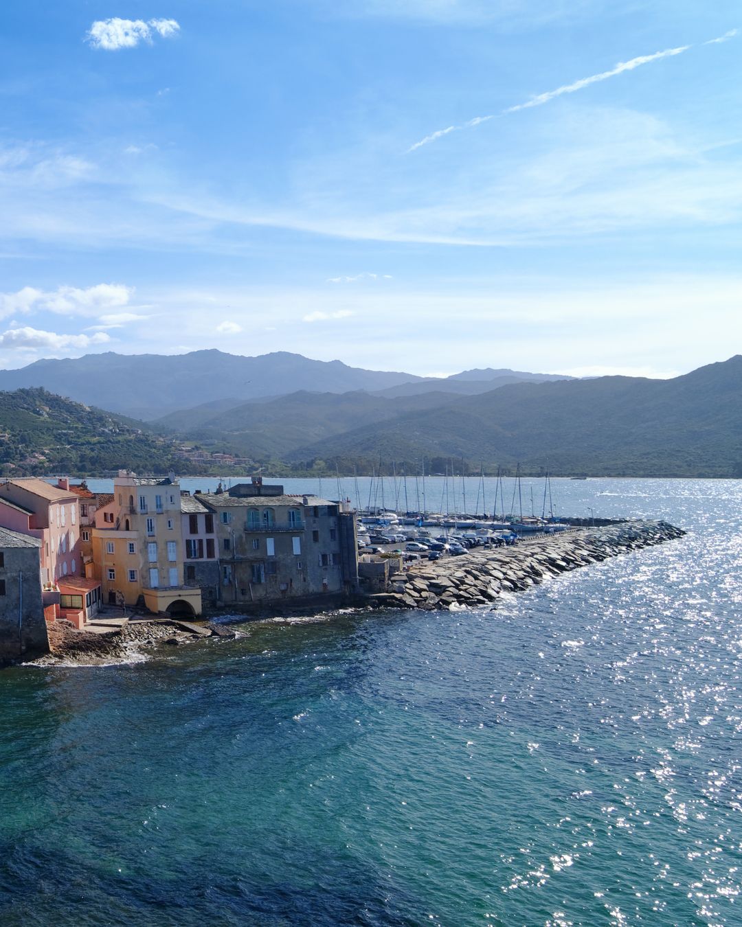 Navigation à Saint-Florent entre le Cap Corse et le désert des Agriates